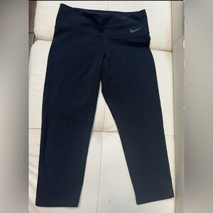 New Nike Crop Leggings